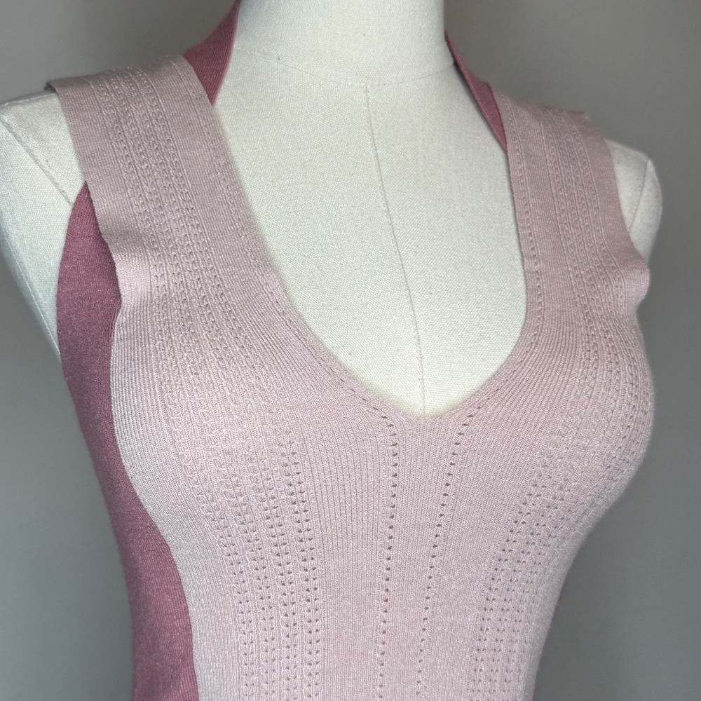 Express V-Neck Knit Tank Top Sleeveless Sweater Colorblock Pink Soft Girl Small - Picture 2 of 5